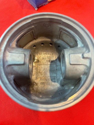 Volvo Penta Piston Kit P/N 272003 - Picture 7 of 7