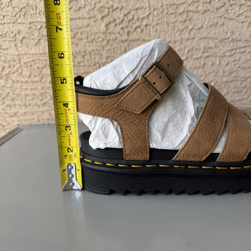 NUOVI sandali Dr Martens Blaire plateau donna taglia 10 pelle nabuk marrone - Foto 12 di 12