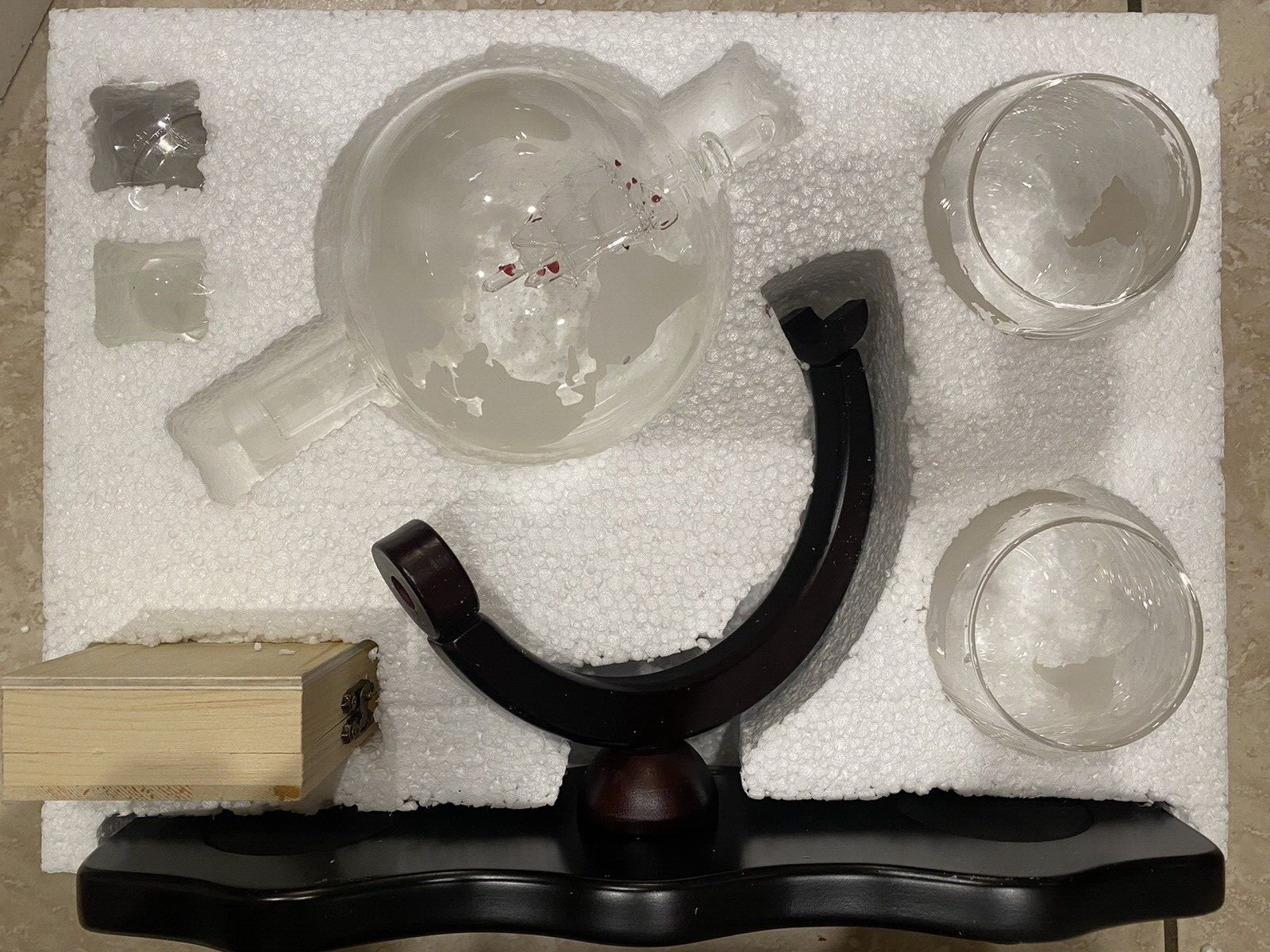 The Wine Savant Globe World Whiskey Decanter Set Mahogany Wood 2 Globe Glasses