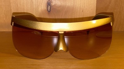 gold plastic sunglasses