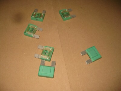Elektronische Elektrische Sicherungen Sicherung Ausgeschnittene Stockfotos Und -bilder