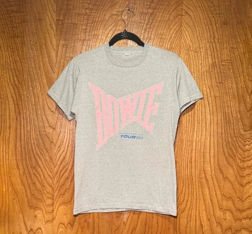 David Bowie Serious Moonlight Tour Pink Single 1980s vintage concert t-shirt, vintage, size M, single stitch, B+ condition