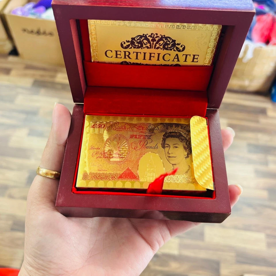 24k Gold Plated Playing Cards Full Poker Deck 99.9% Pure Wooden Gift BOX UK - Image 3 of 4