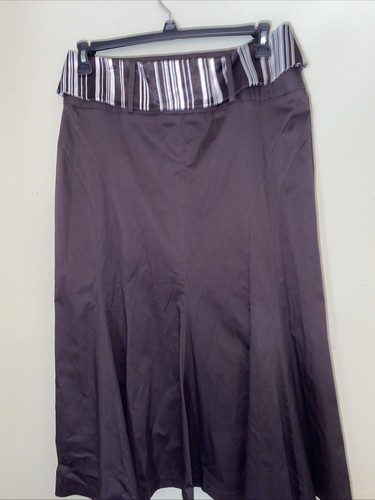 Larry Levine Skirt size 12 Brwn Stretch Flared A Line - Picture 2 of 2