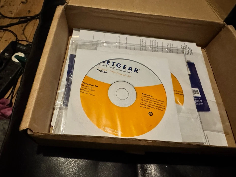 Netgear ProSafe VPN Firewall FVS318 Network AND VPN01L Security Appliance - Image 2 of 2