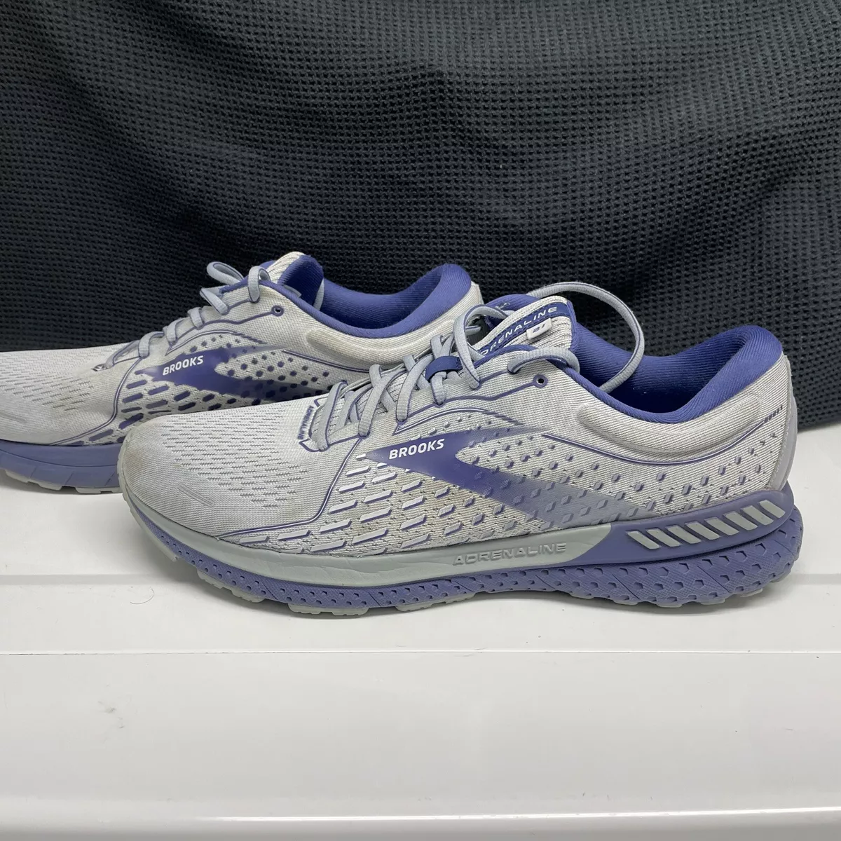 Brooks adrenaline size clearance 14