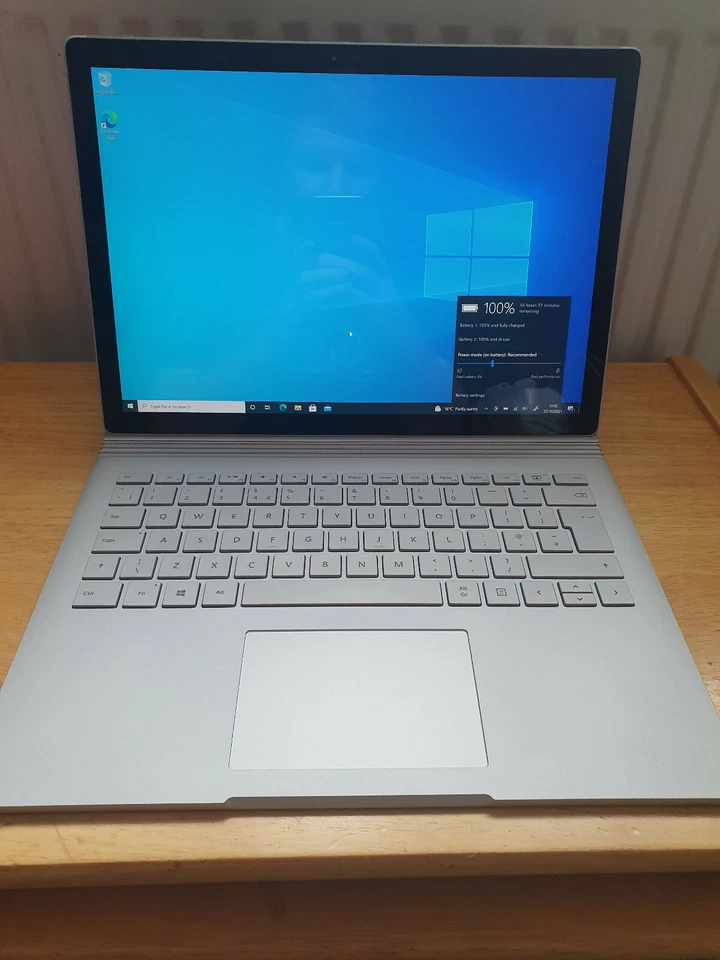 Microsoft Surface Book Intel i5 8GB RAM 128GB SSD w. Keyboard  Win 11 Pro Good - Image 2 of 3
