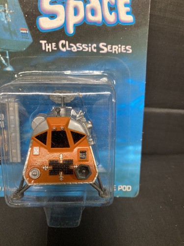 SPACE POD Clip #10 LOST IN SPACE Classic Series JOHNNY LIGHTNING diecast NIP - Picture 3 of 7