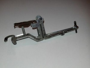Pos 7) Bauteil/Ersatzteil für Plattenspieler PE 2001