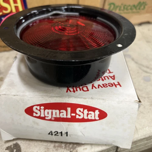 NOS Federal Mogul Signal Stat Lighting 4211 Red Lens Metal Housing Black