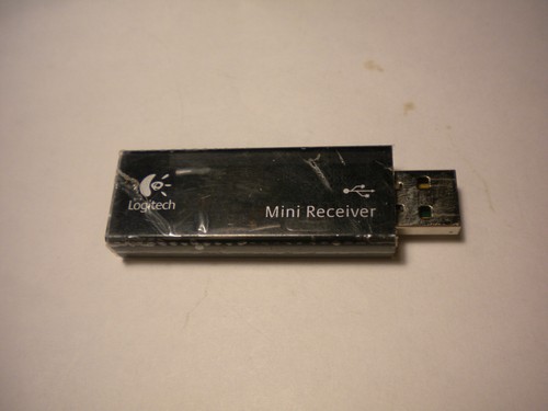 LOGITECH C-UAK42 SECURE CONNECT WIRELESS USB RECEIVER - Picture 3 of 3