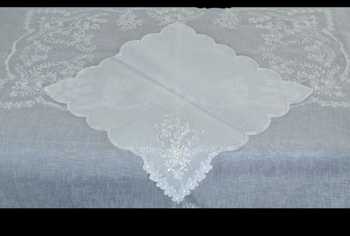 White Silver Organza Embroidery Tablecloth 6 Napkin Wedding Bridal Pearls Beads - Picture 4 of 4