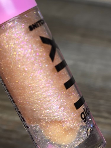 Colourpop X SNITCHERY Lux Lip Gloss in Th1rst Tr4p - Warm Champagne Holo Effect - Picture 6 of 8