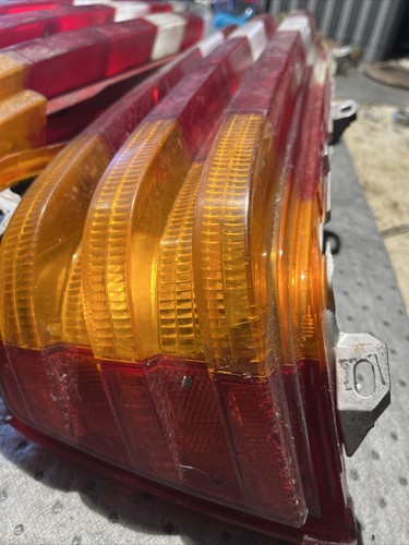 Mercedes Taillights Pair 001 22064 OEM W123 - Picture 7 of 10