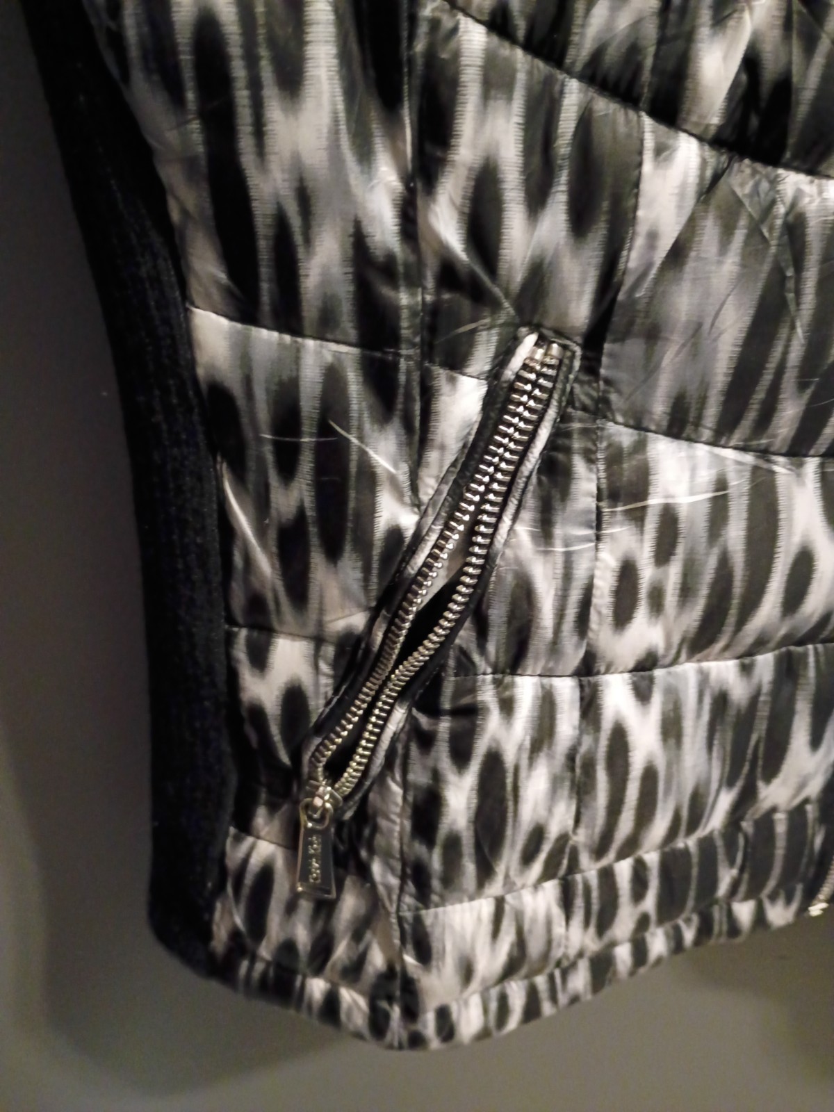 Calvin Klein Performance Women's Leopard Print Puffer Vest Size XS thumbnail 11