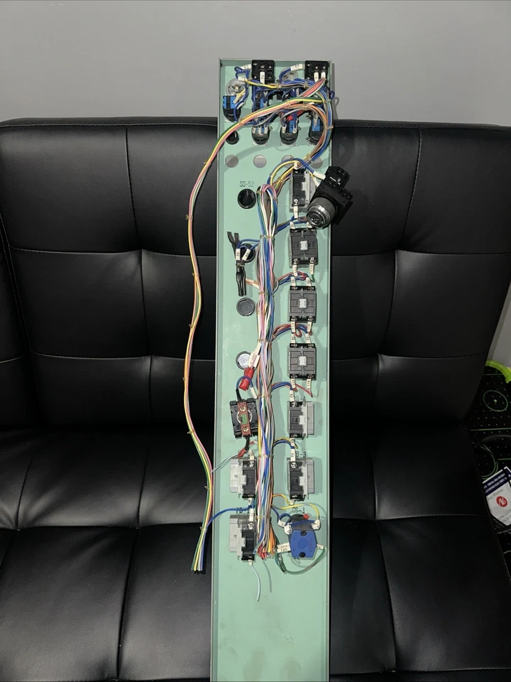 Panel de control Nissei Foto 2 de 4