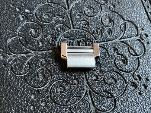 Authentic CARTIER LADIES TANK FRANCAISE LADIES 14.5MM LINK With Screw