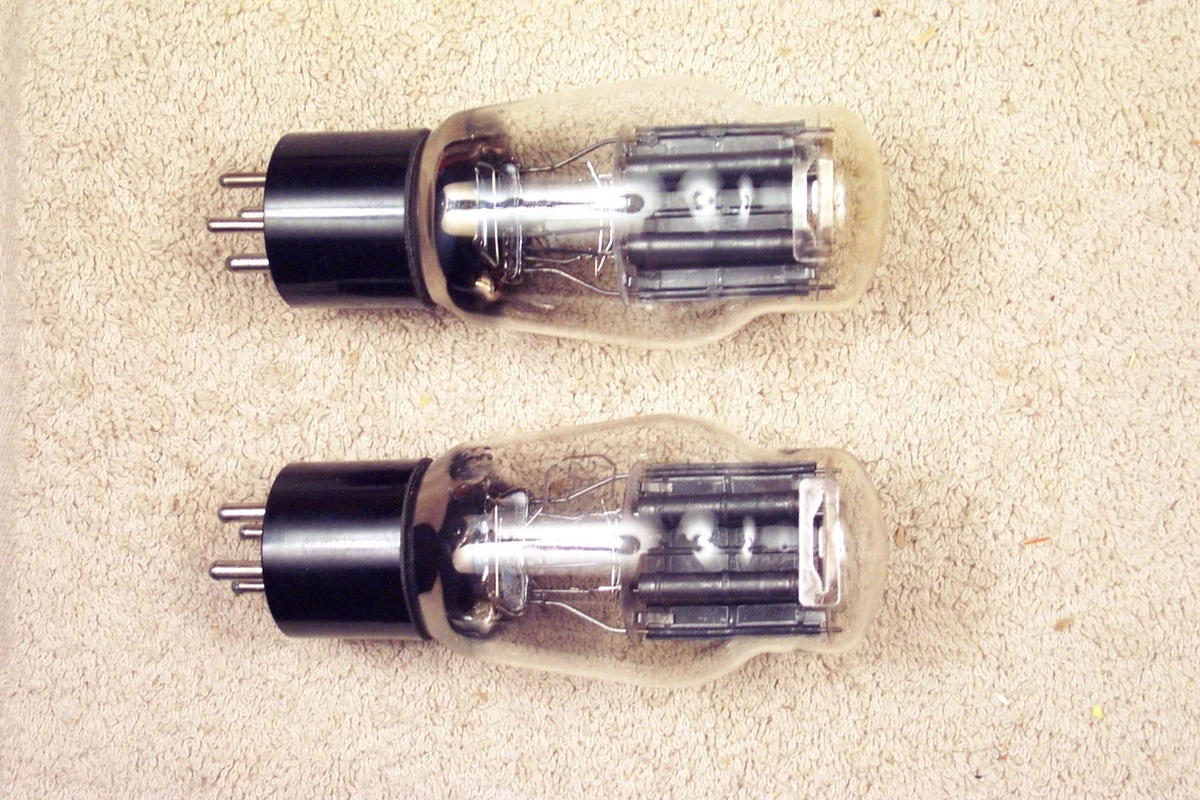 Paire De Tubes Électroniques 2A3 - NOS, Fabriqués Aux USA, Ouverts Jamais Utilisés