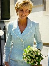 CHANEL 97P BOUTIQUE  MUSEUM TWEED BLUE JACKET ECRU DOTS CC BUTTONS FR40-38