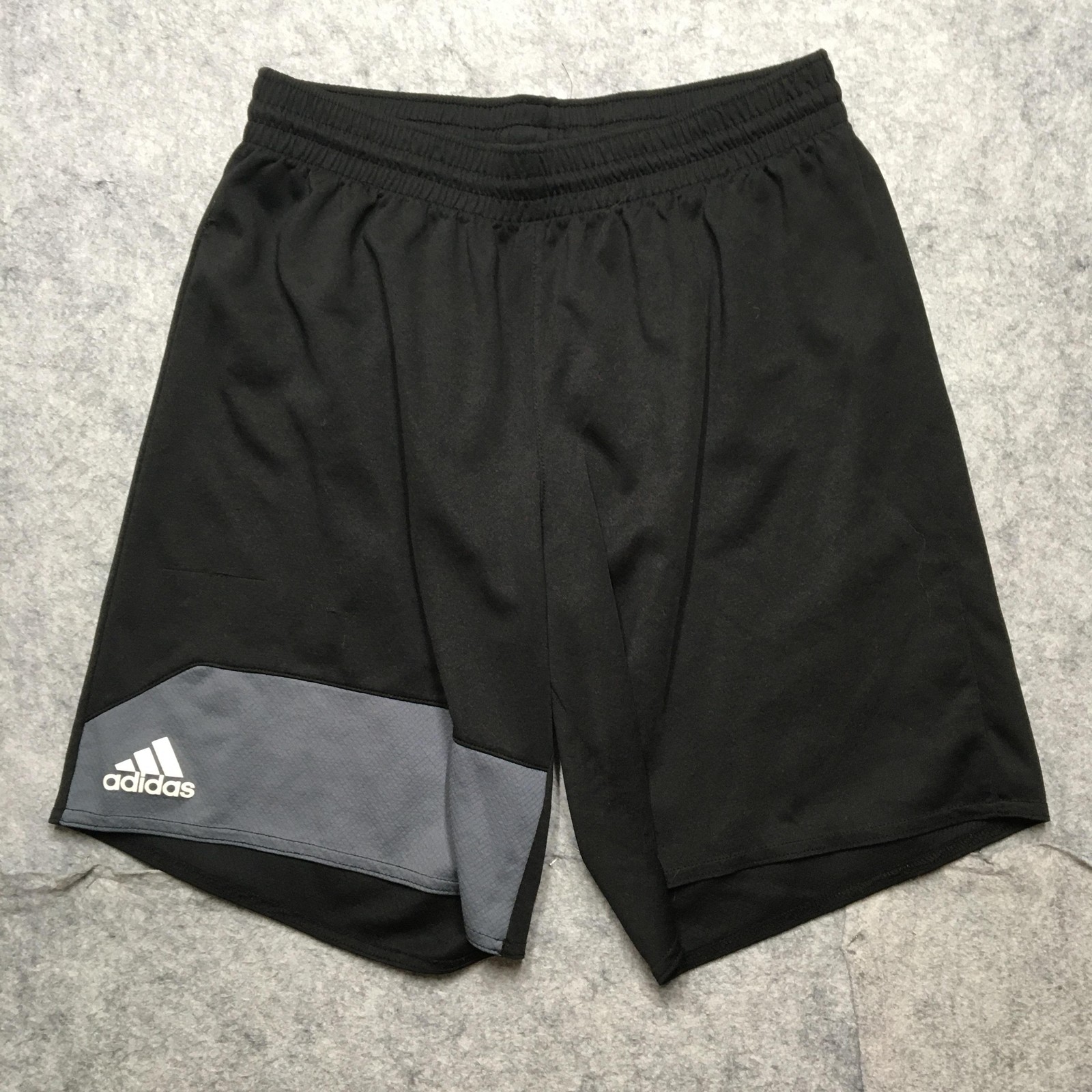 Adidas Shorts Mens Medium Black Gray Climalite Athletic Gym Training Activewear