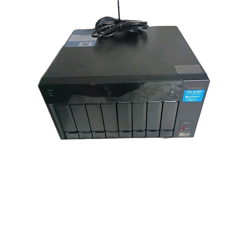 QNAP TVS-872XT NAS i5-8400T 16GB RAM 8-Bay Diskless ohne Laufwerke für Teile/Reparatur