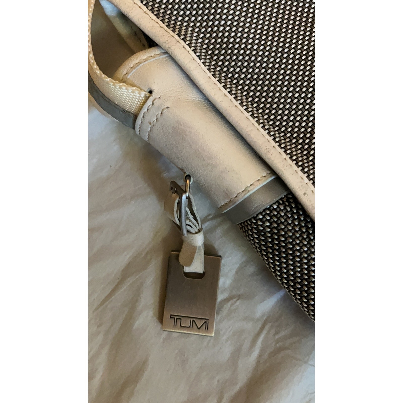 TUMI Elements Collection Ballistic Nylon & Leathe… - image 11