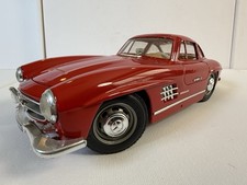   Burago Bburago 1:18 MERCEDES BENZ 300 SL RED LOOSE  