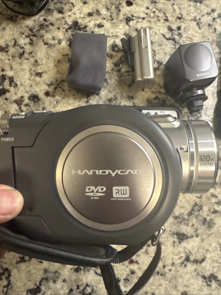 *TESTED WORKING!* Sony Handycam DCR-DVD505 W/ Microphone & Remote Bundle - Image 3 of 4