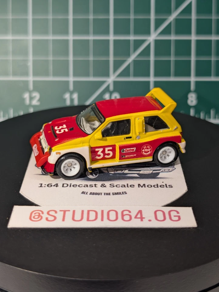 Hot Wheels Premium/Exclusivo - MG Metro 6R4 Foto 2 de 2