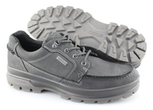 ecco track black
