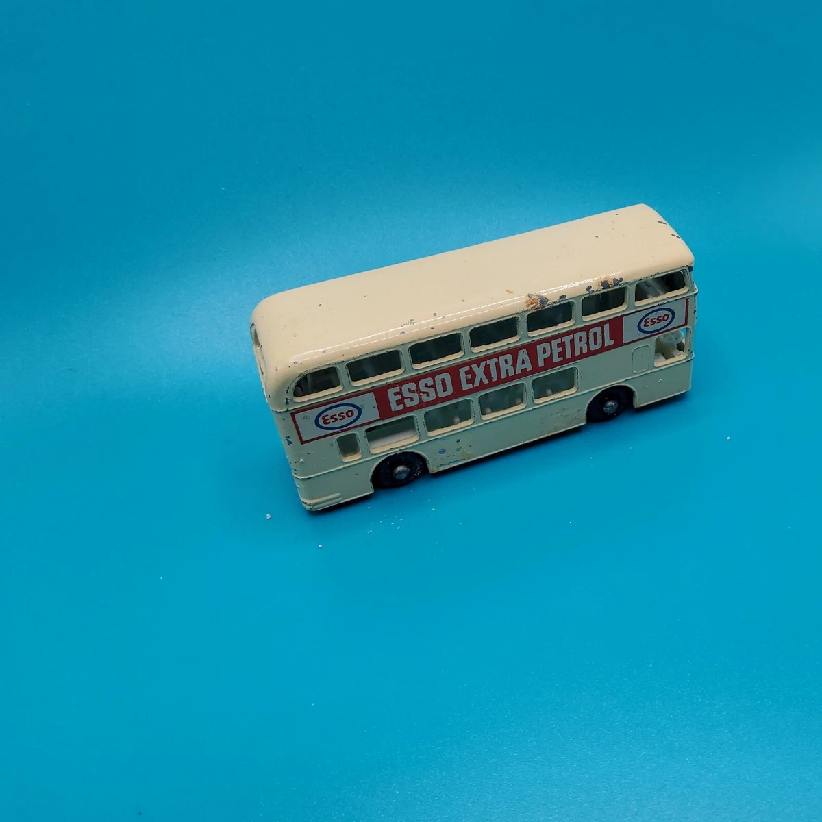 Matchbox daimler shop bus no 74