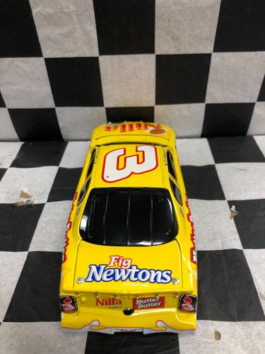 '02 Dale Jr. #3 Nilla Wafers Black Window 1:24 Monte Carlo Action 1 of 21,012 - Picture 5 of 6