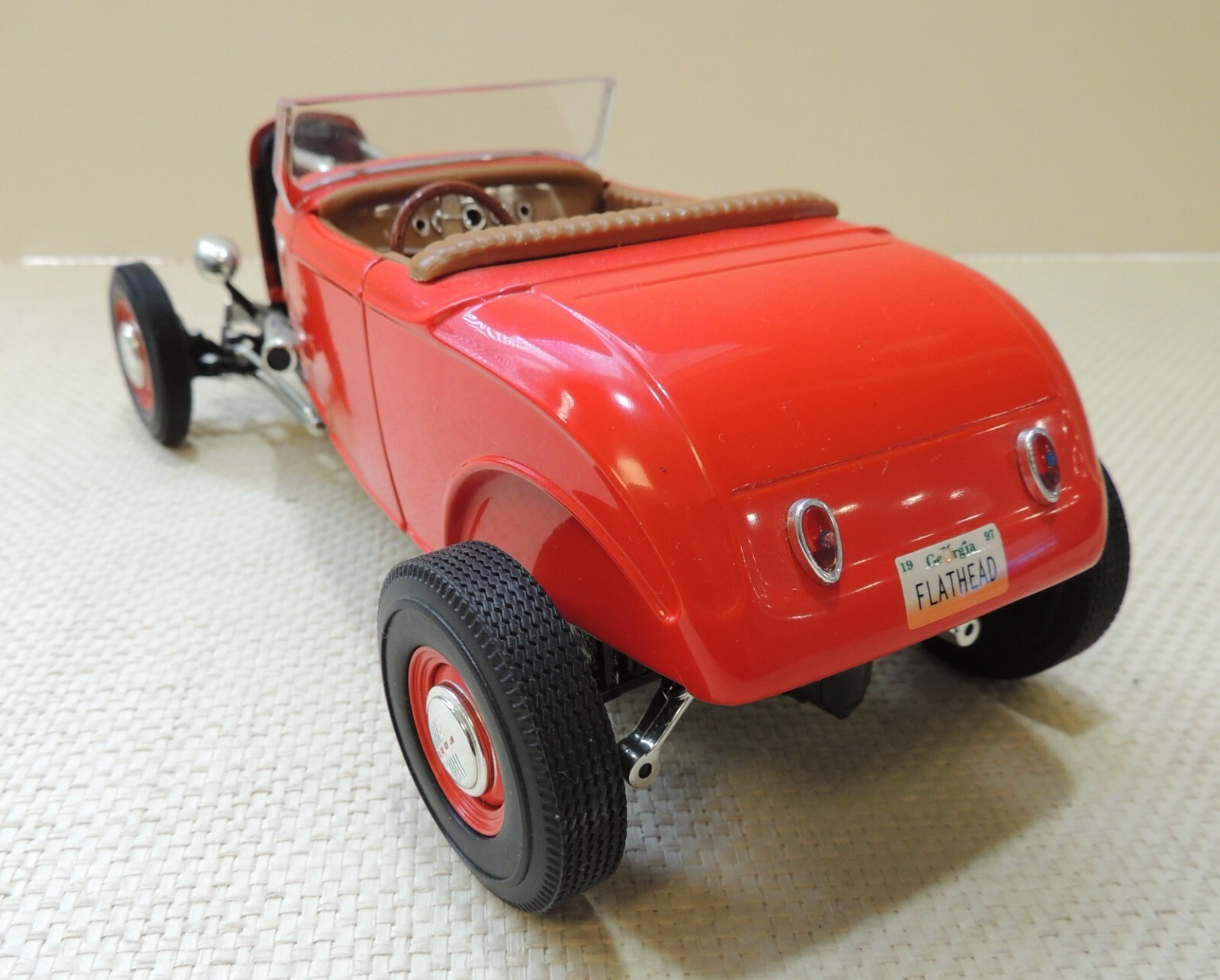 1:18 SCALE 1932 FORD STREET ROD (2 CARS 1 UNRESTORED 1 RESTORED) BY ...