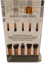 Potiya Makeup Brushes NEW with carrying case for in home or professional