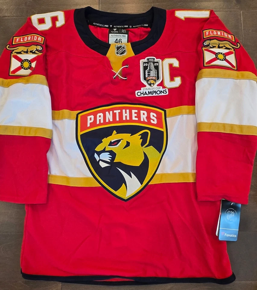 Camiseta deportiva cosida roja de los campeones de la Copa Stanley de los Florida Panthers Aleksander Barkov #16 Foto 2 de 4