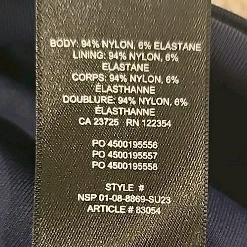 Mini Vestido sin Mangas Babaton Aritzia Esculpido Tejido Azul Cuello Cuadrado Mediano - Imagen 5 de 14