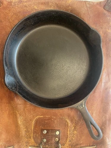 Griswold Cast Iron Skillet No. 9 - Large Logo Block Letters - 710 - Very Nice