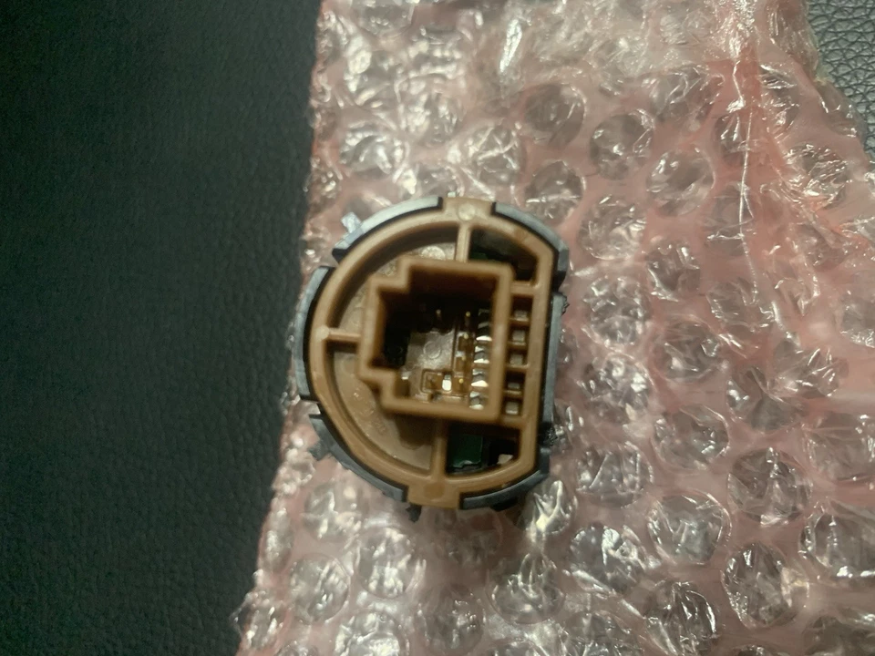 ПОДЛИННЫЙ OEM NISSAN ROGUE 2015-2020 КНОПКА ЗАПУСКА (БЕЗ ЛИЦЕВОЙ ПАНЕЛИ) 251505HA0A - Изображение 3 из 4