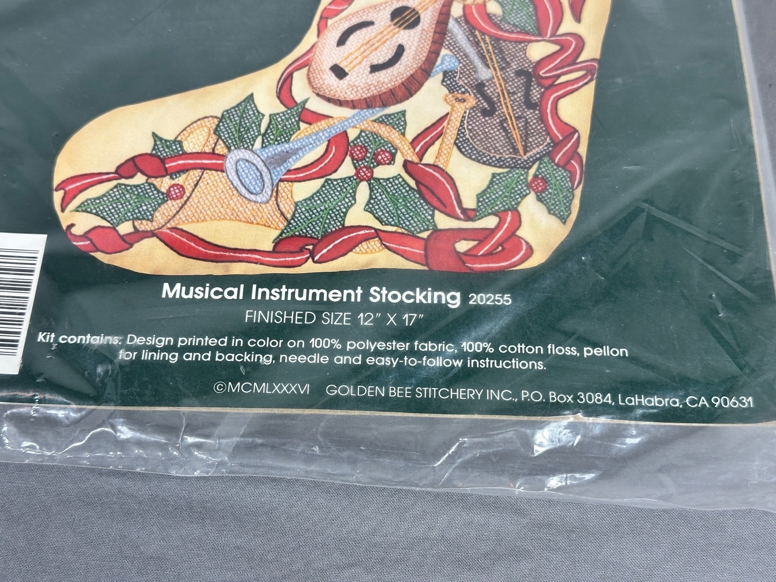 Golden Bee Stocking Kit Stamped Cross Stitch Musical Instrument 12