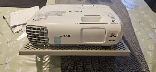 6×Epson projector EB- X11/ EB X10. Selling at £39.99 each. - Picture 2 of 2