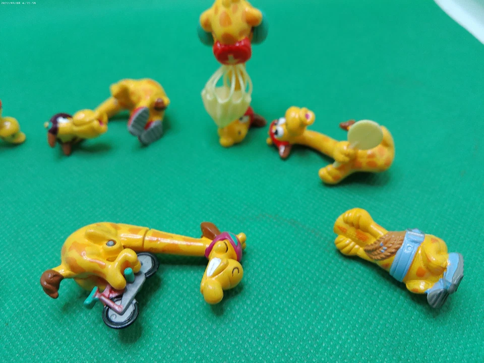 Kinder Joy Juguete Vintage Lote 14 Jirafa Amarilla Foto 2 de 4