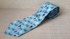 Claiborne 100 Silk Mens Necktie Blue Geometric Abstract Holiday Pre-owned