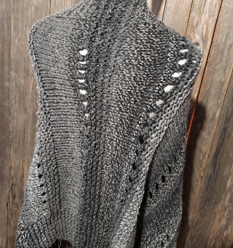 NEW Gray Shawl Scarf Wrap Boho Fringed Handmade Hand Knit Knitted Fringe Eyelet - Picture 5 of 9