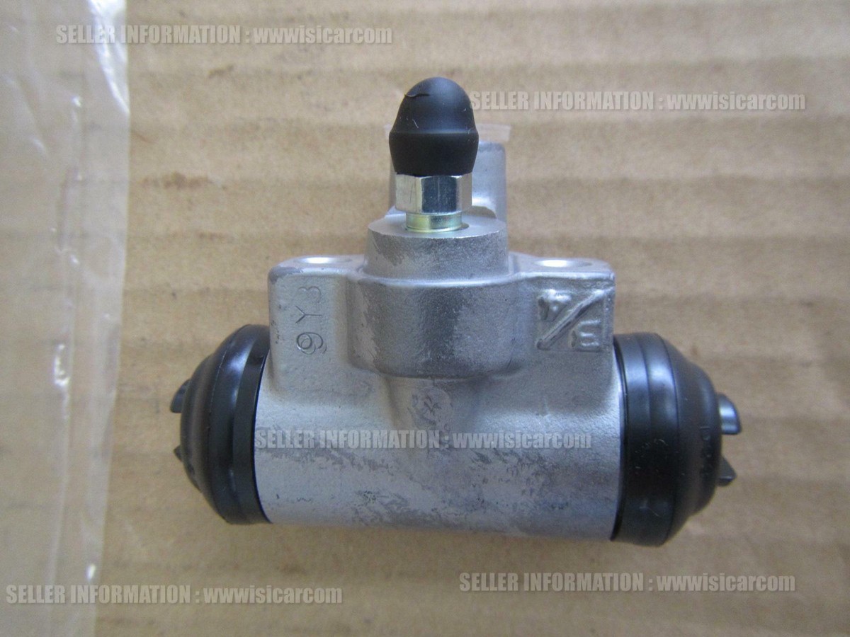 SUZUKI EVERY WAGON DA62W 4WD GENUINE CYLINDER ASSY REAR