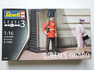 Revell 1:16 Queen's Guard Model Kit 02800 English British Figure