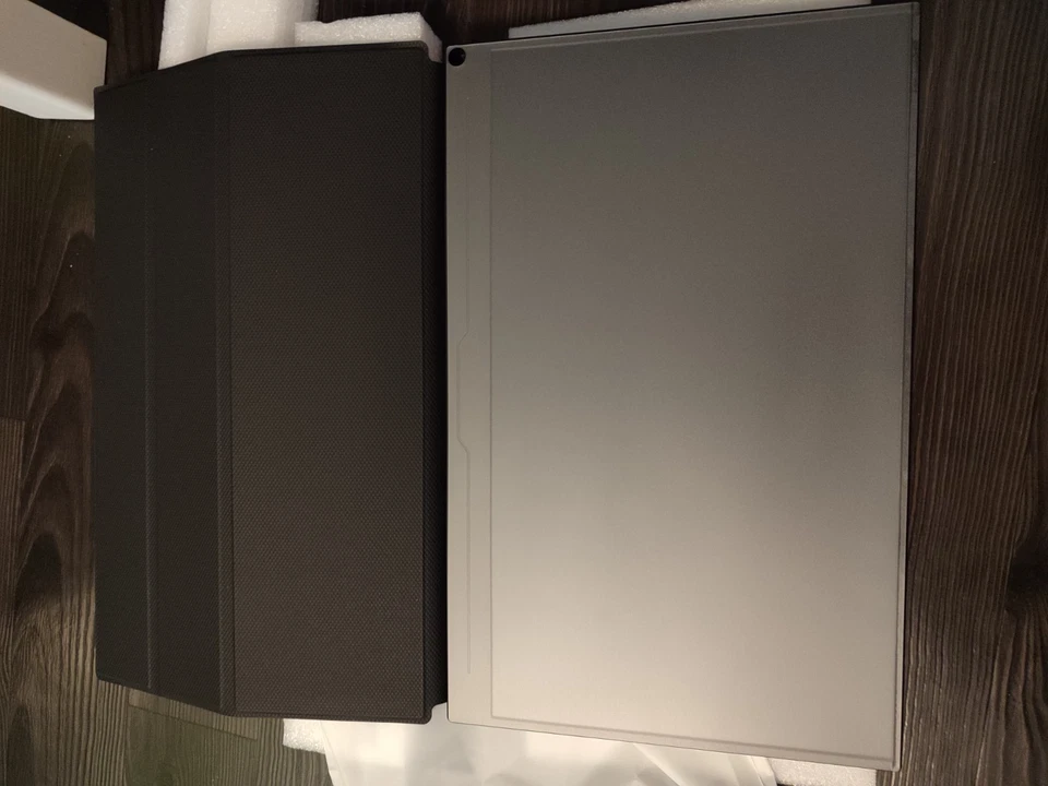 Tragbarer Monitor 15,6 Zoll 4K UHD / PC, Laptop, PS5/4, Xbox und Switch, VESA - Bild 2 von 3