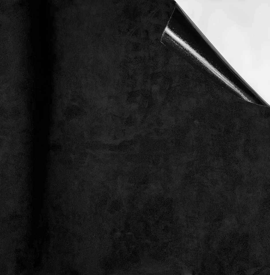 Envoltura autoadhesiva Alcantara para coche Foto 2 de 4