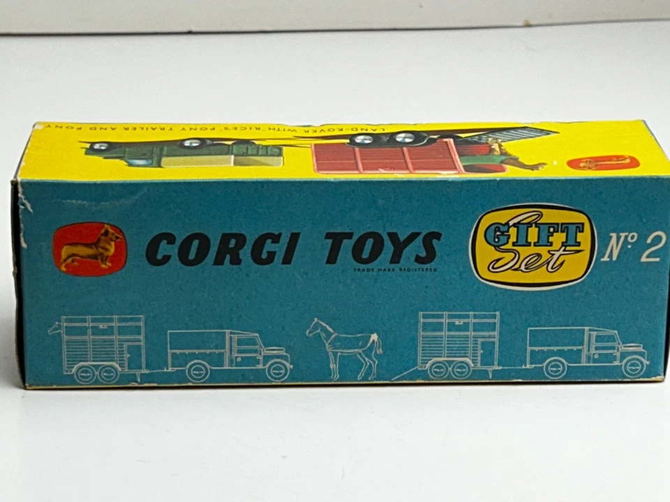 Corgi No. Gift Set 2 Land Rover with Rice Pony Trailer and Original Box, Read - Image 3 of 4