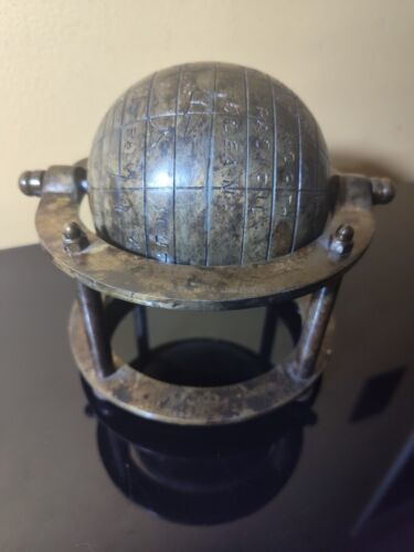 Vintage Solid Brass Desk Office Study Table Globe Etched Old World Style - 7 x 8 - Picture 3 of 10