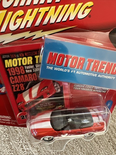 JOHNNY LIGHTNING SPEED Silver 1997 CAMARO & M Trend Red 1998 Z28 Convertible Set - Picture 4 of 9